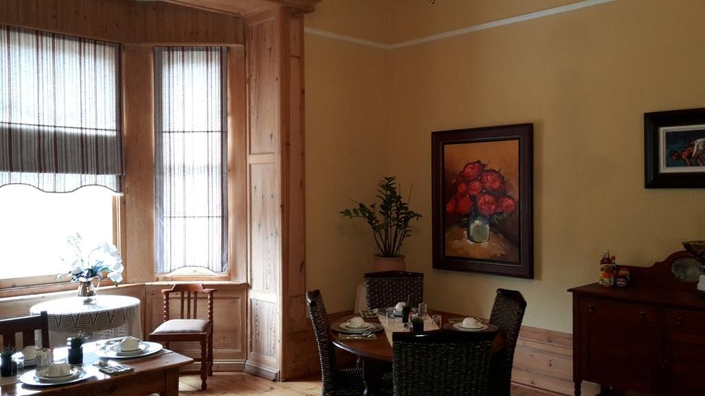 Moonlight Manor Hotel Victoria West Ngoại thất bức ảnh